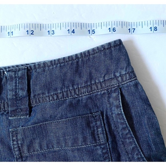 New York and Company Denim Capris Womens 12 Blue Pockets Button Accents - Picture 11 of 14
